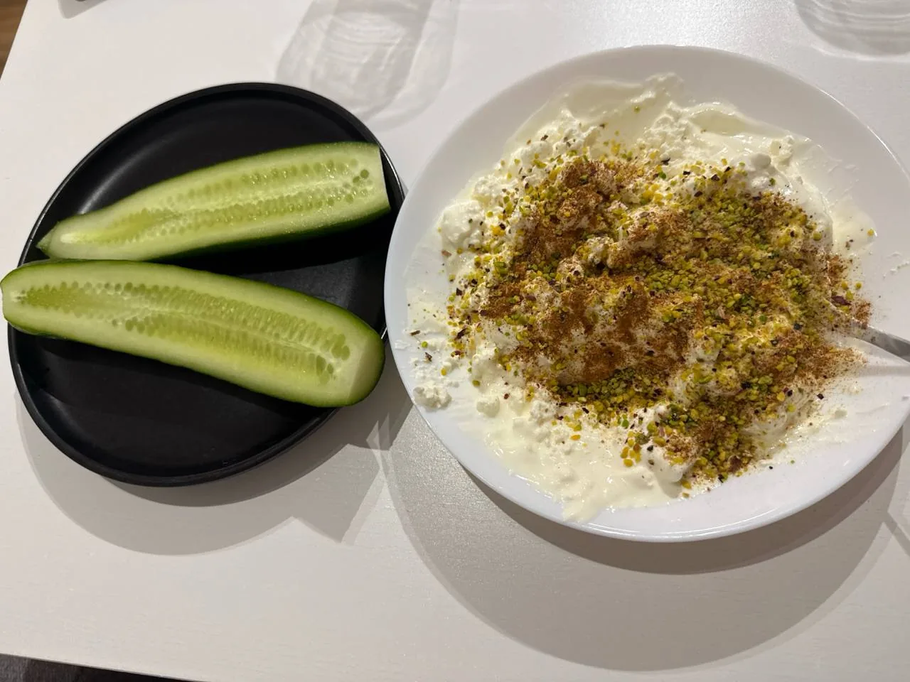 декоративное фоновое фото без чётко различимого содержимого, использованное для страницы о медицинском снижении веса